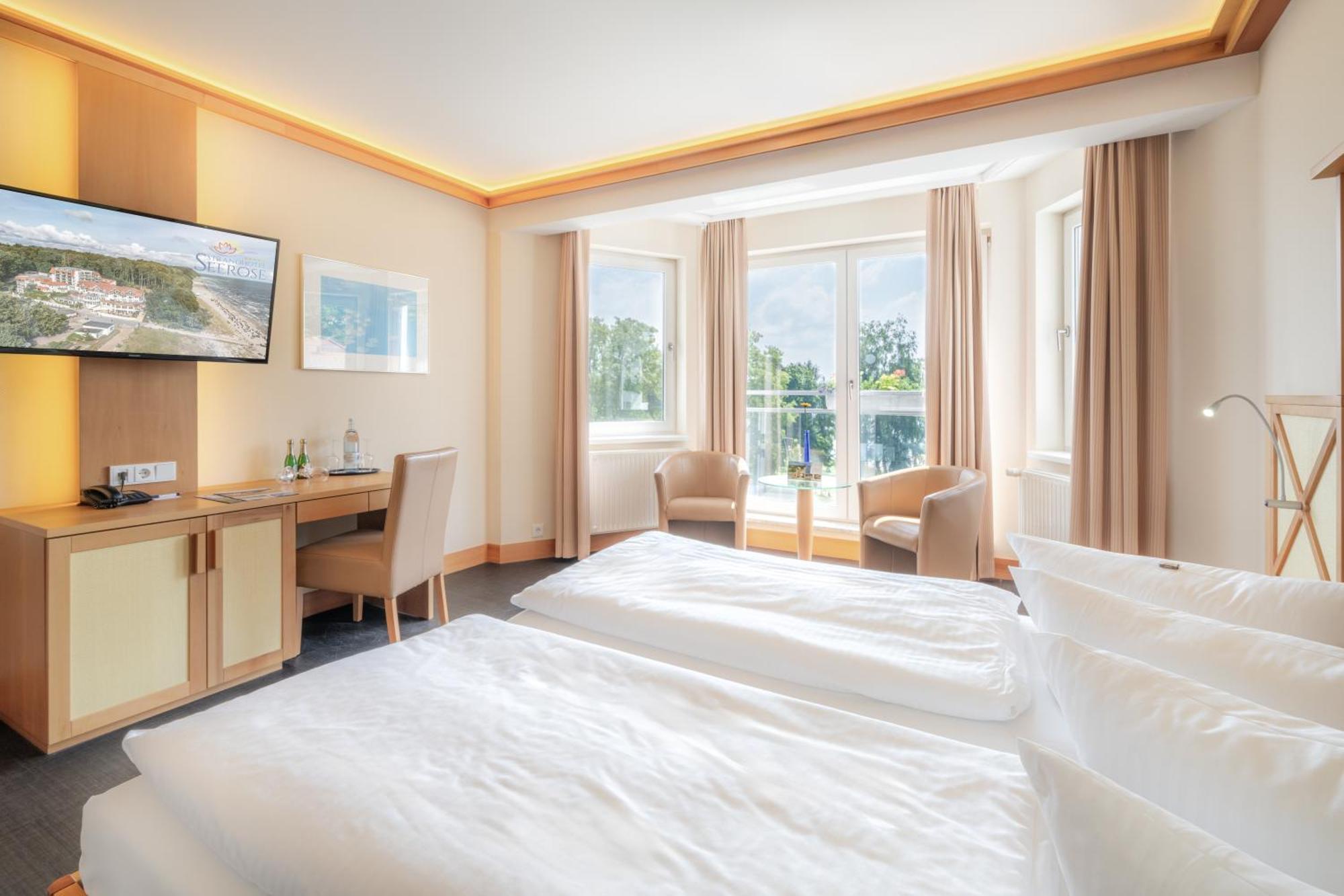 Strandhotel Seerose Кёльпинзе Экстерьер фото