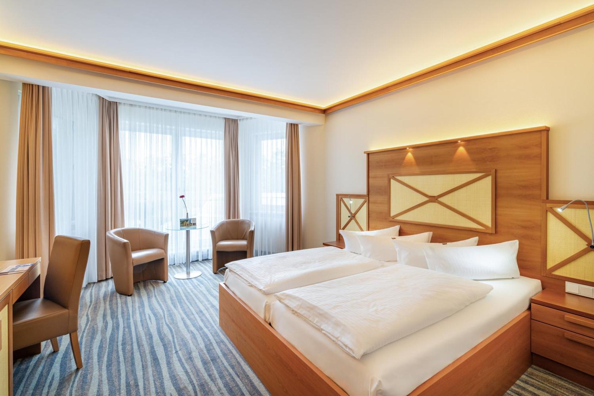 Strandhotel Seerose Кёльпинзе Экстерьер фото