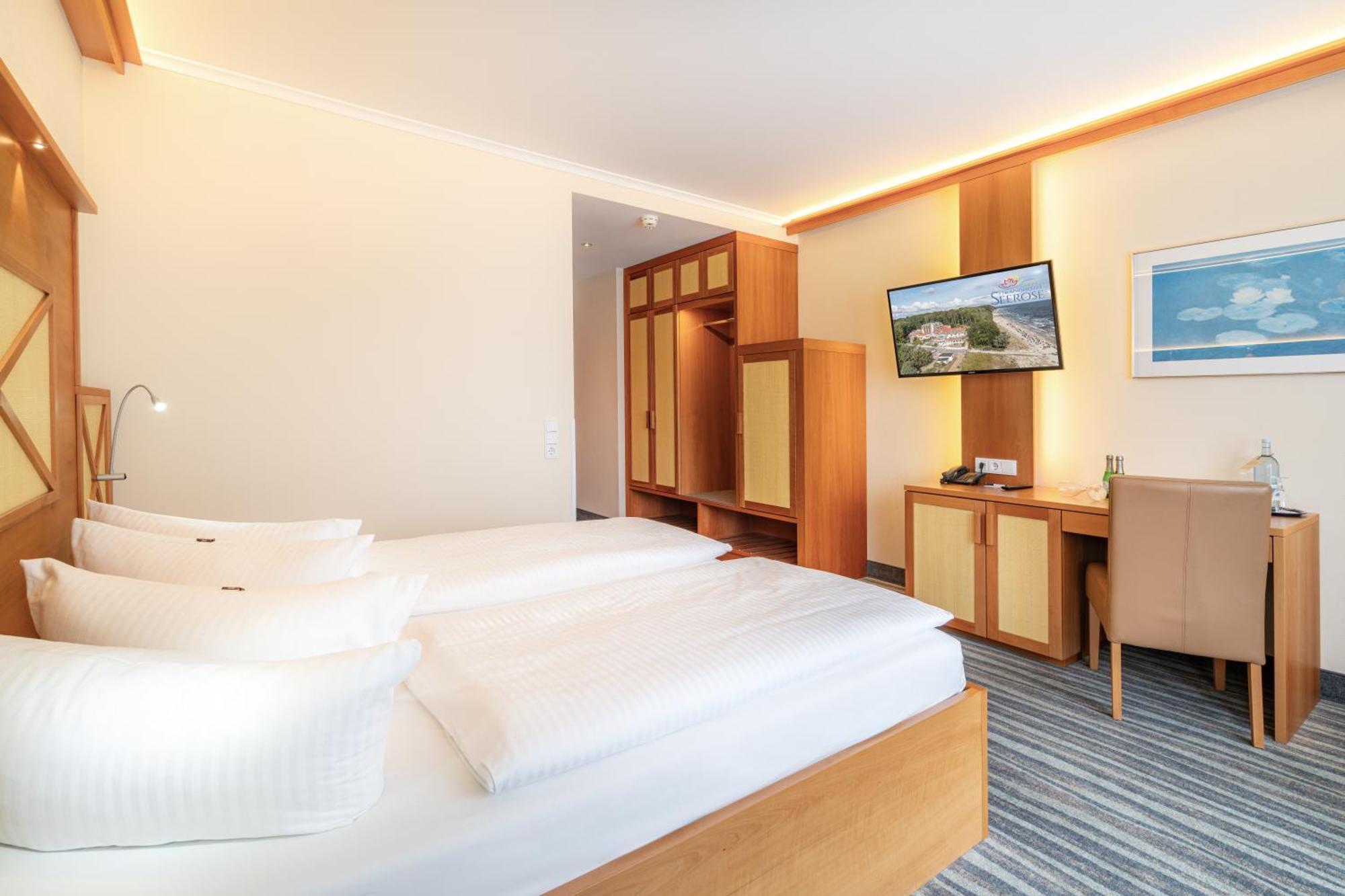 Strandhotel Seerose Кёльпинзе Экстерьер фото