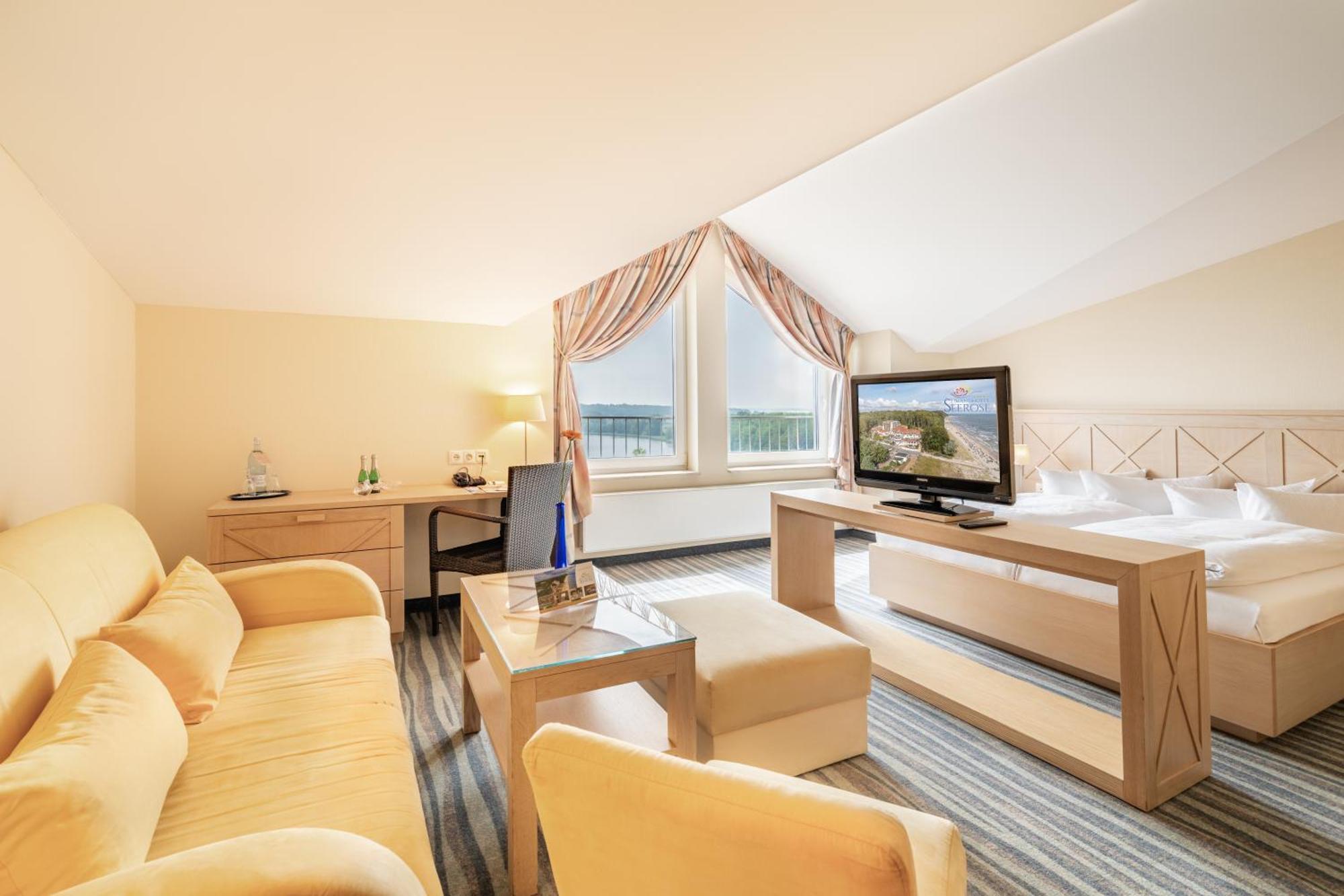 Strandhotel Seerose Кёльпинзе Экстерьер фото