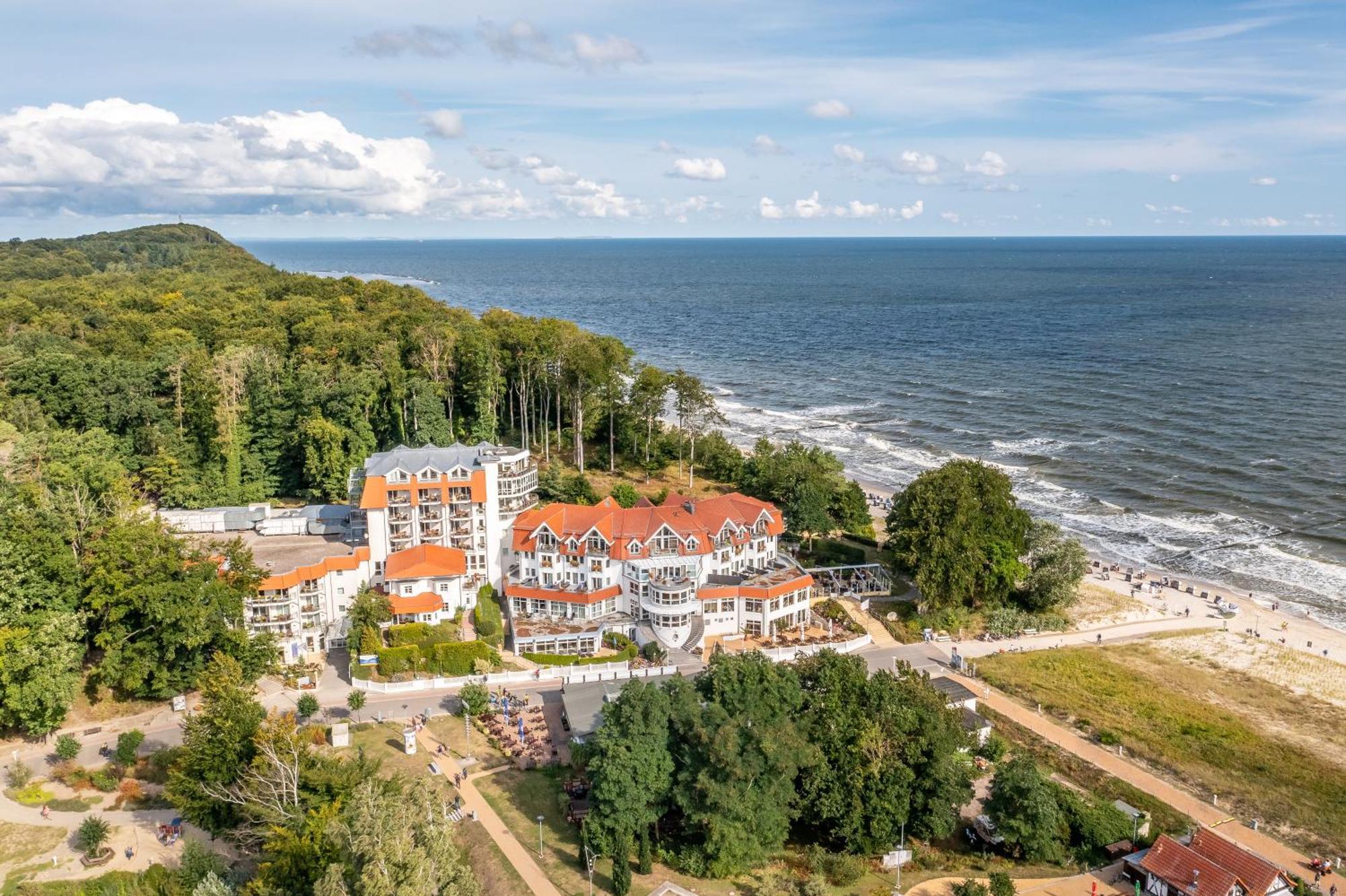 Strandhotel Seerose Кёльпинзе Экстерьер фото