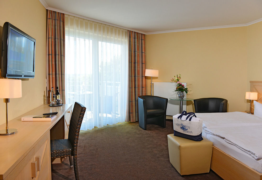 Strandhotel Seerose Кёльпинзе Экстерьер фото