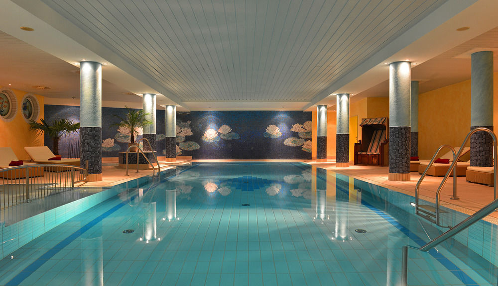 Strandhotel Seerose Кёльпинзе Экстерьер фото